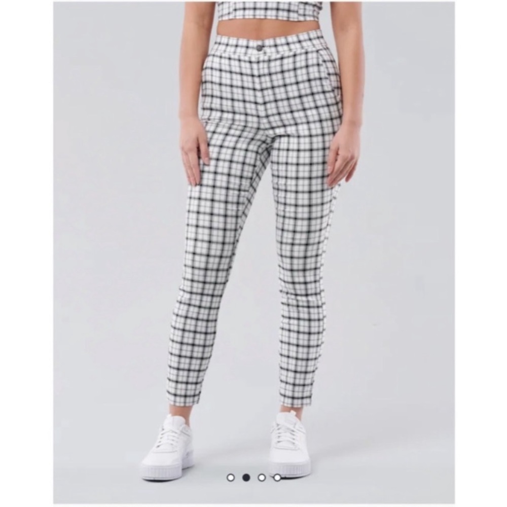 Hollister High Rise Plaid Pants Size Small
